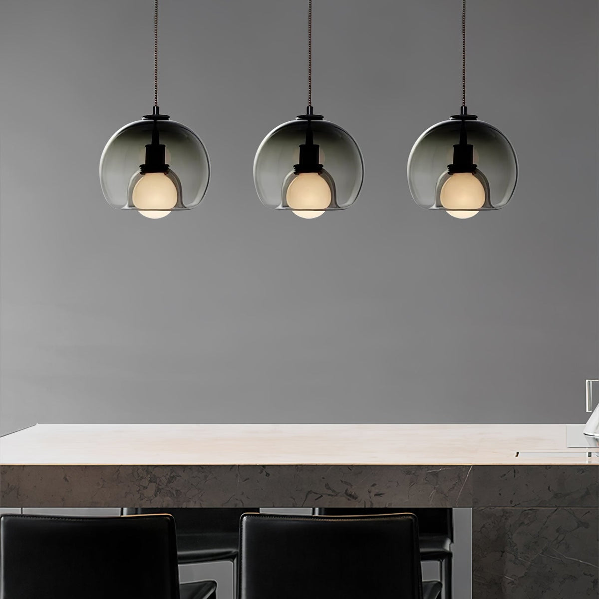 Eamver moderne pendellampe i glas