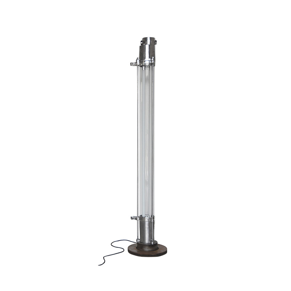 Cylus-gulvlampe