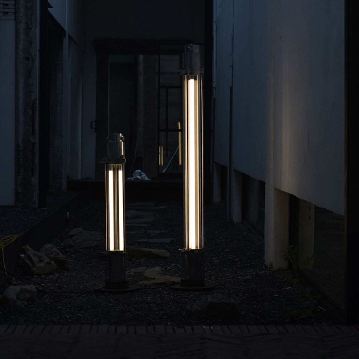 Cylus-gulvlampe