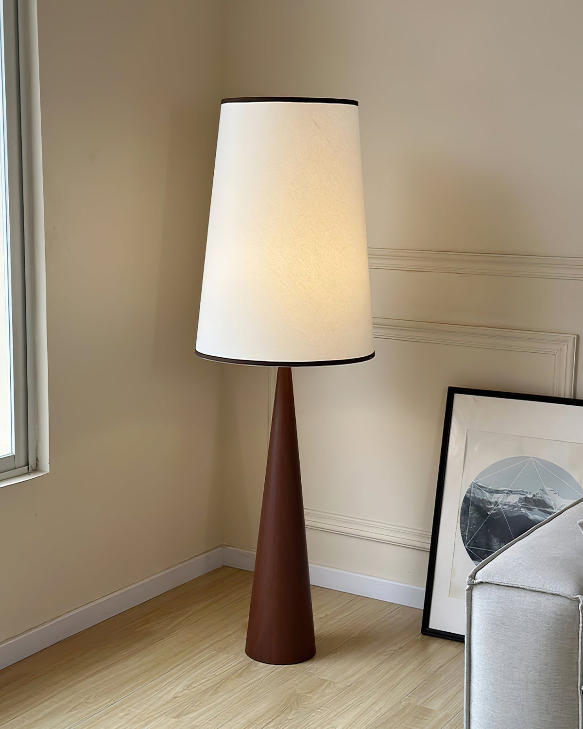Tage-gulvlampe