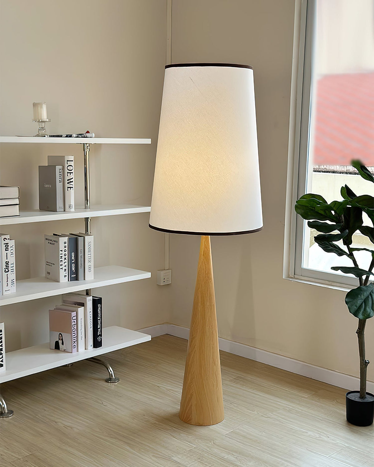Tage-gulvlampe