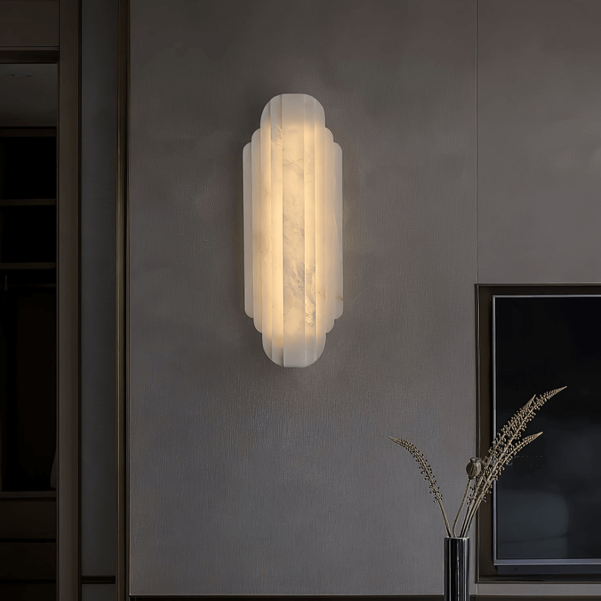 Avenanina vägglampa i art déco-stil med alabaster