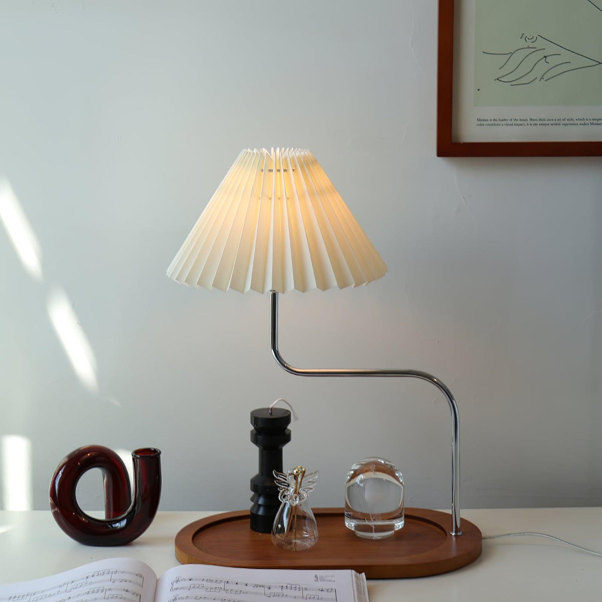Candeeiro de mesa artístico de madeira e tecido Ornelle
