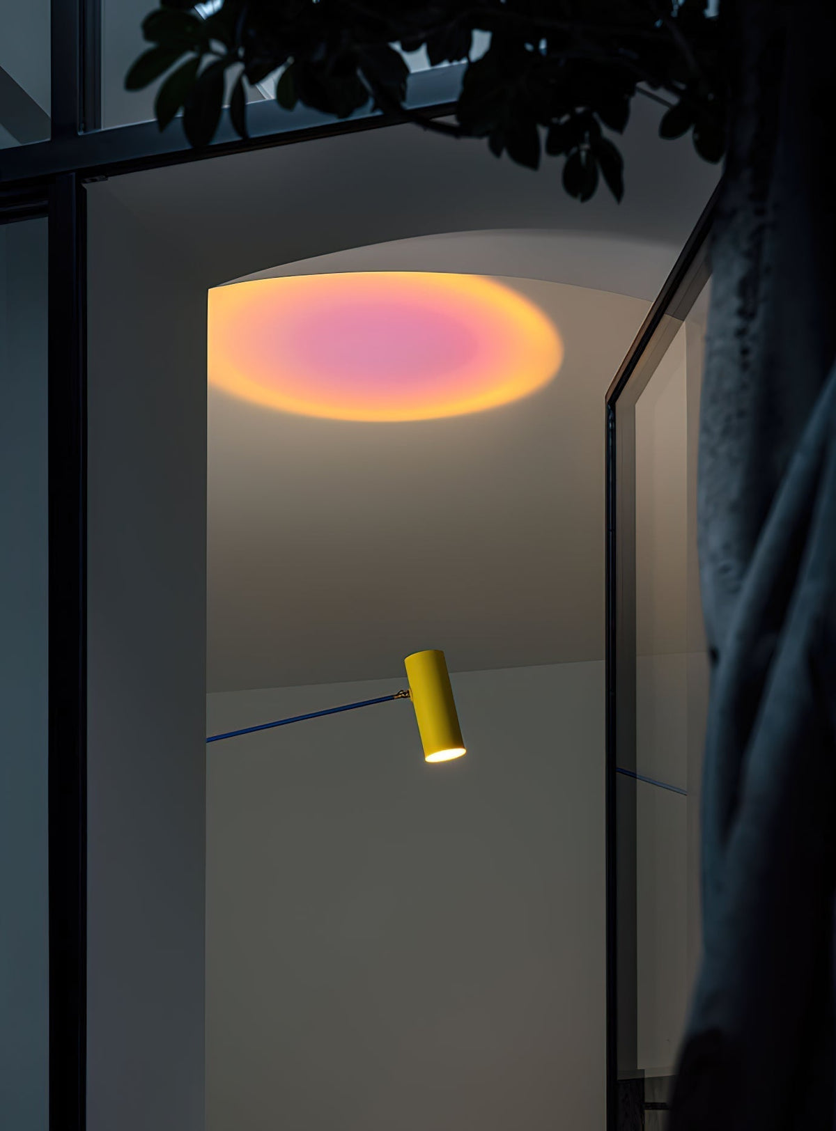 Rohe-gulvlampe