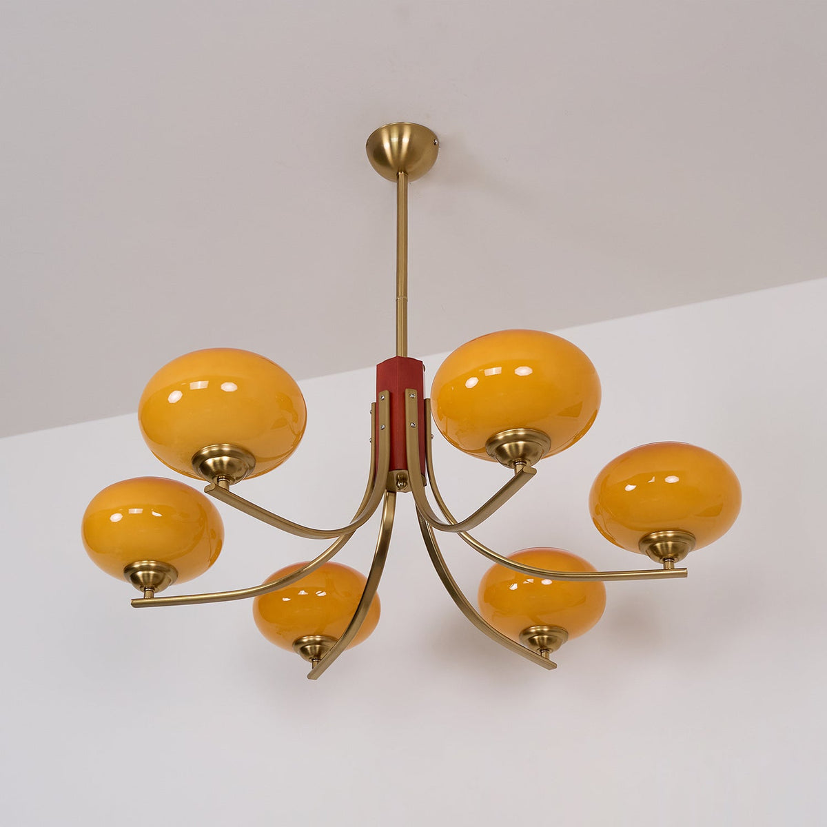 Candelabro com 6 luzes e globos de vidro âmbar Vira