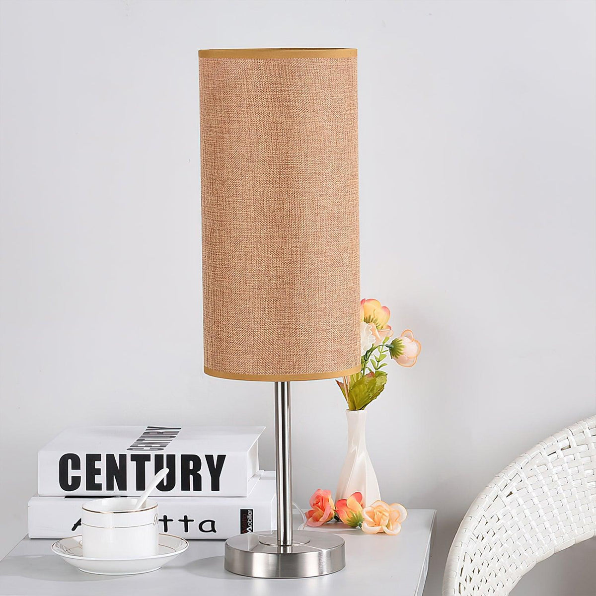 Candeeiro de mesa minimalista em tecido Brirel