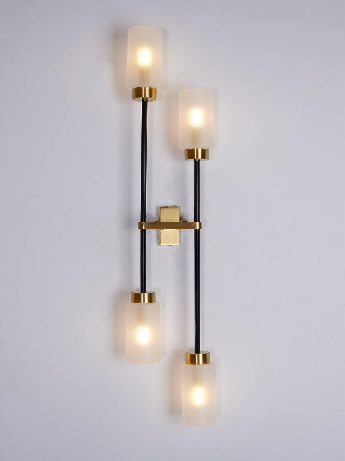Tekas linjär vägglampa med cylindrar i glas