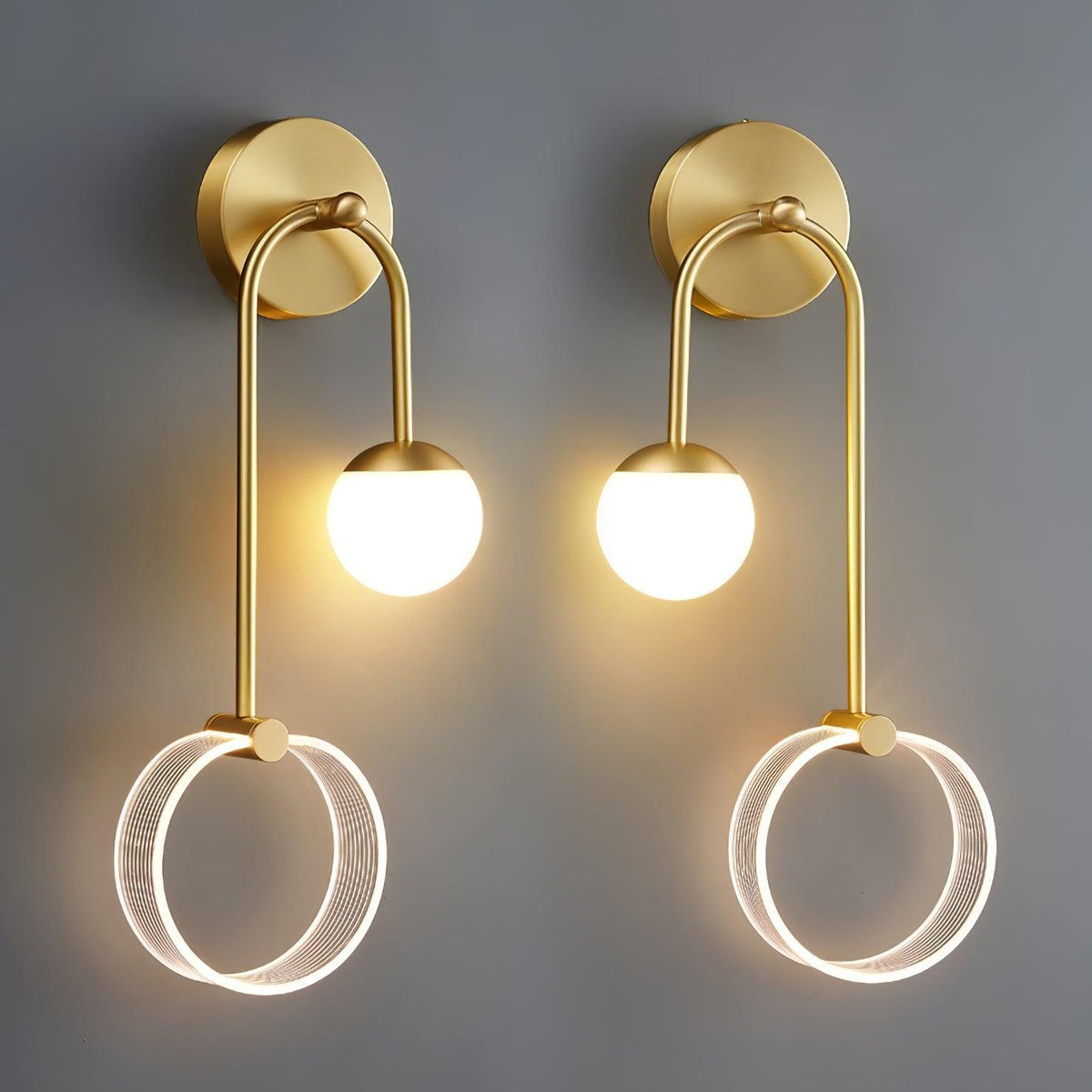 Aplique de parede Warren moderno e minimalista em latão com LED