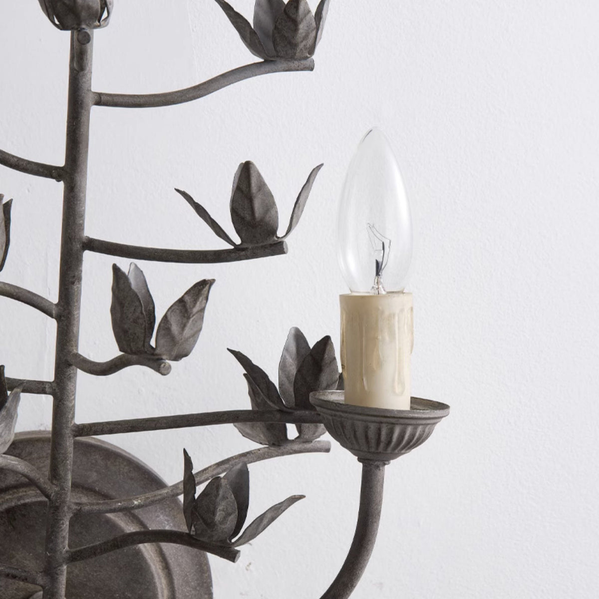 Elaerelia vägglampa