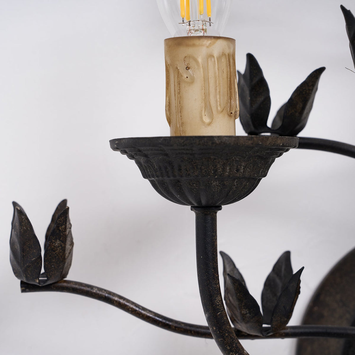 Elaerelia vägglampa