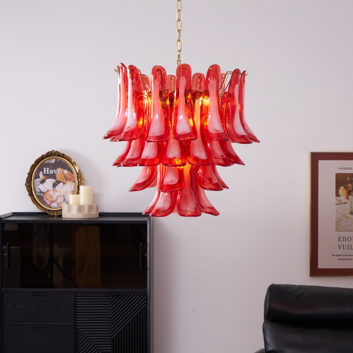 Lustre artístico em vidro de pétalas vermelhas dispostas em camadas Celarine