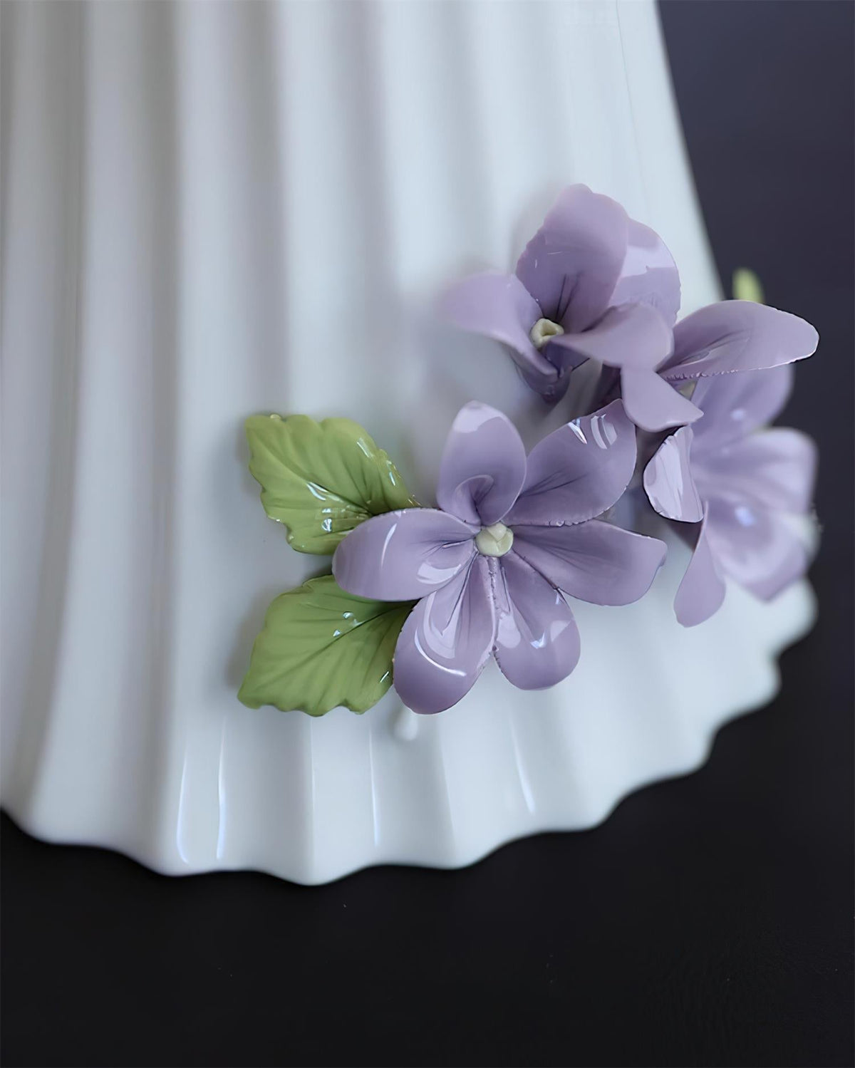 Violetta væglampe