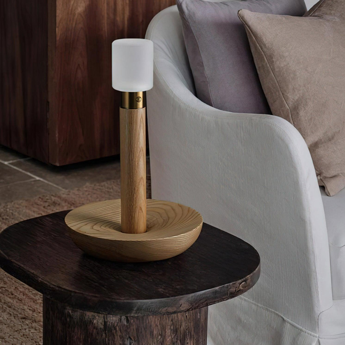 Candeeiro de mesa Lumaice minimalista em madeira