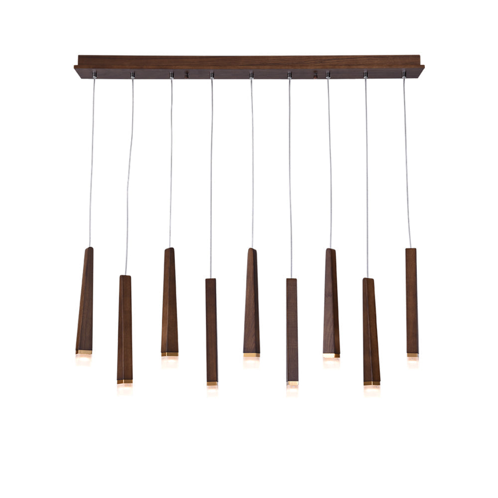Sylielle ljuskrona i trä med vedpinneinspirerad design