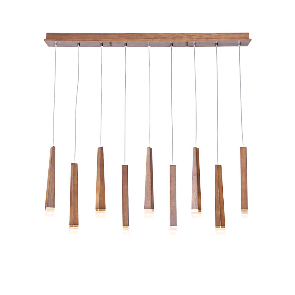 Sylielle ljuskrona i trä med vedpinneinspirerad design
