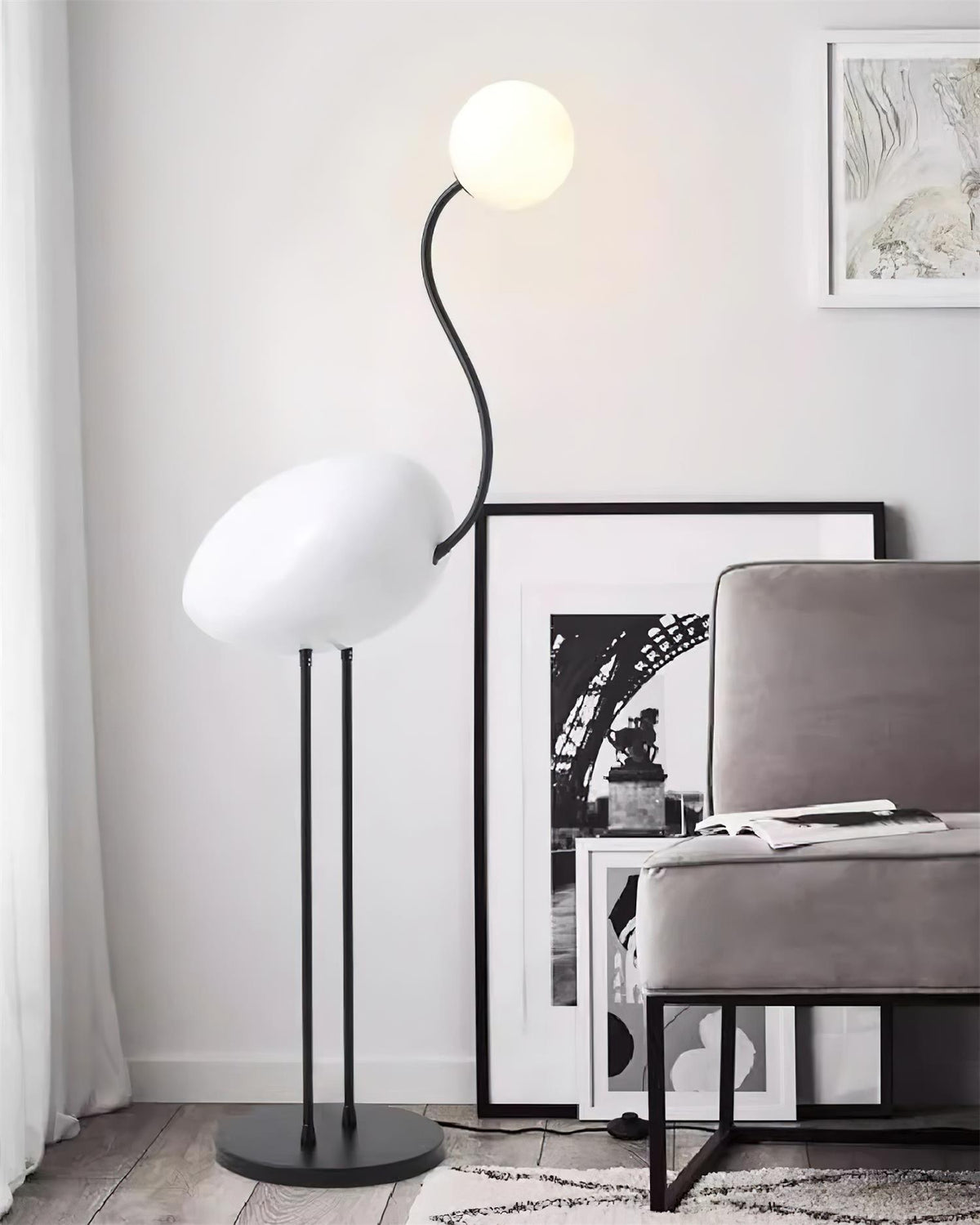 Aveniveria golvlampa