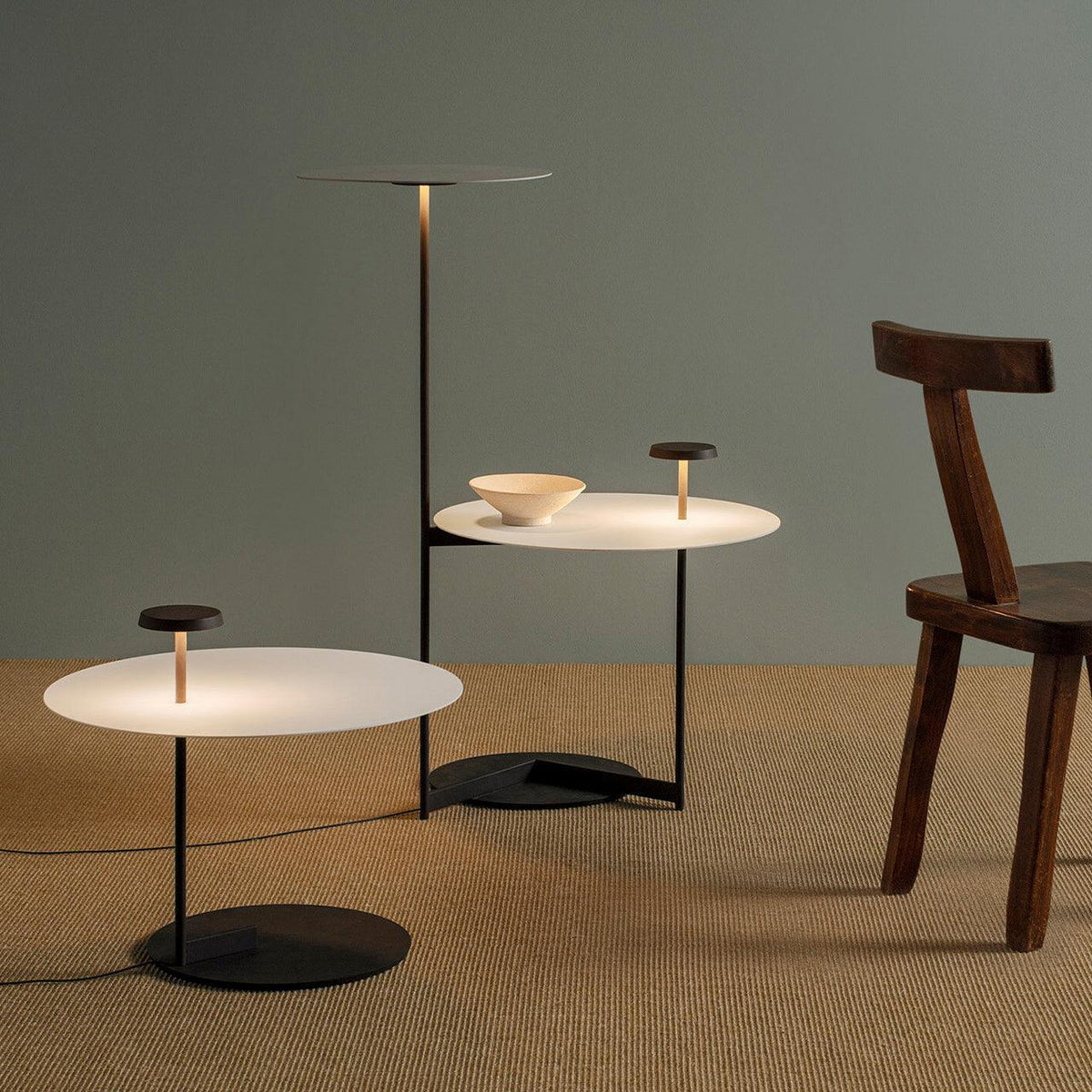 Orvinil skandinavisk golvlampa