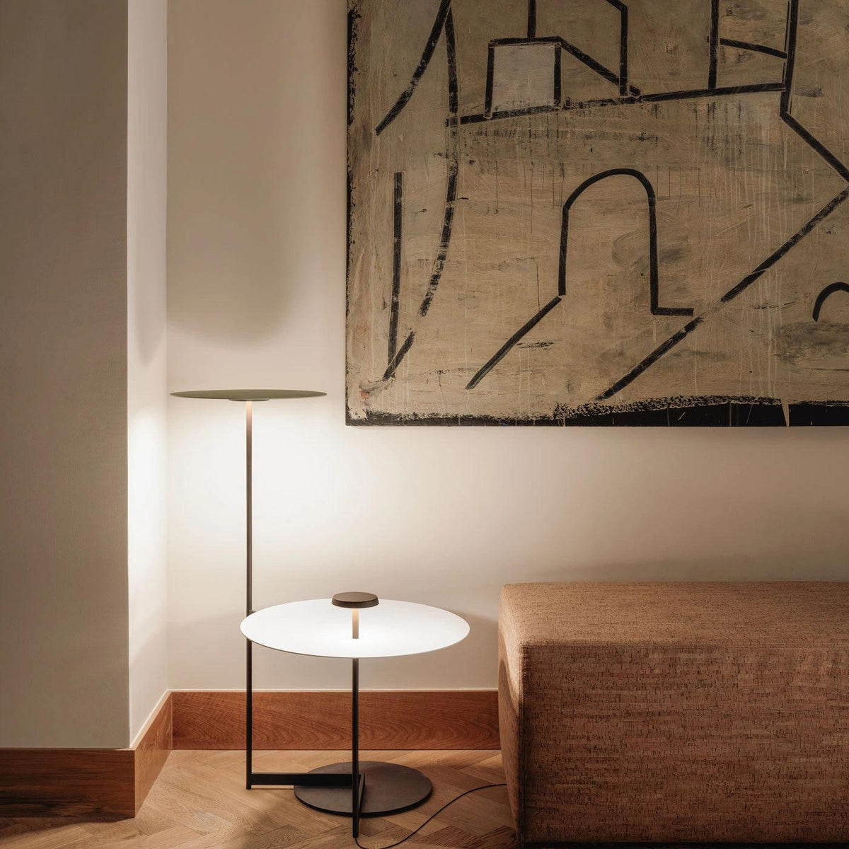 Orvinil skandinavisk golvlampa