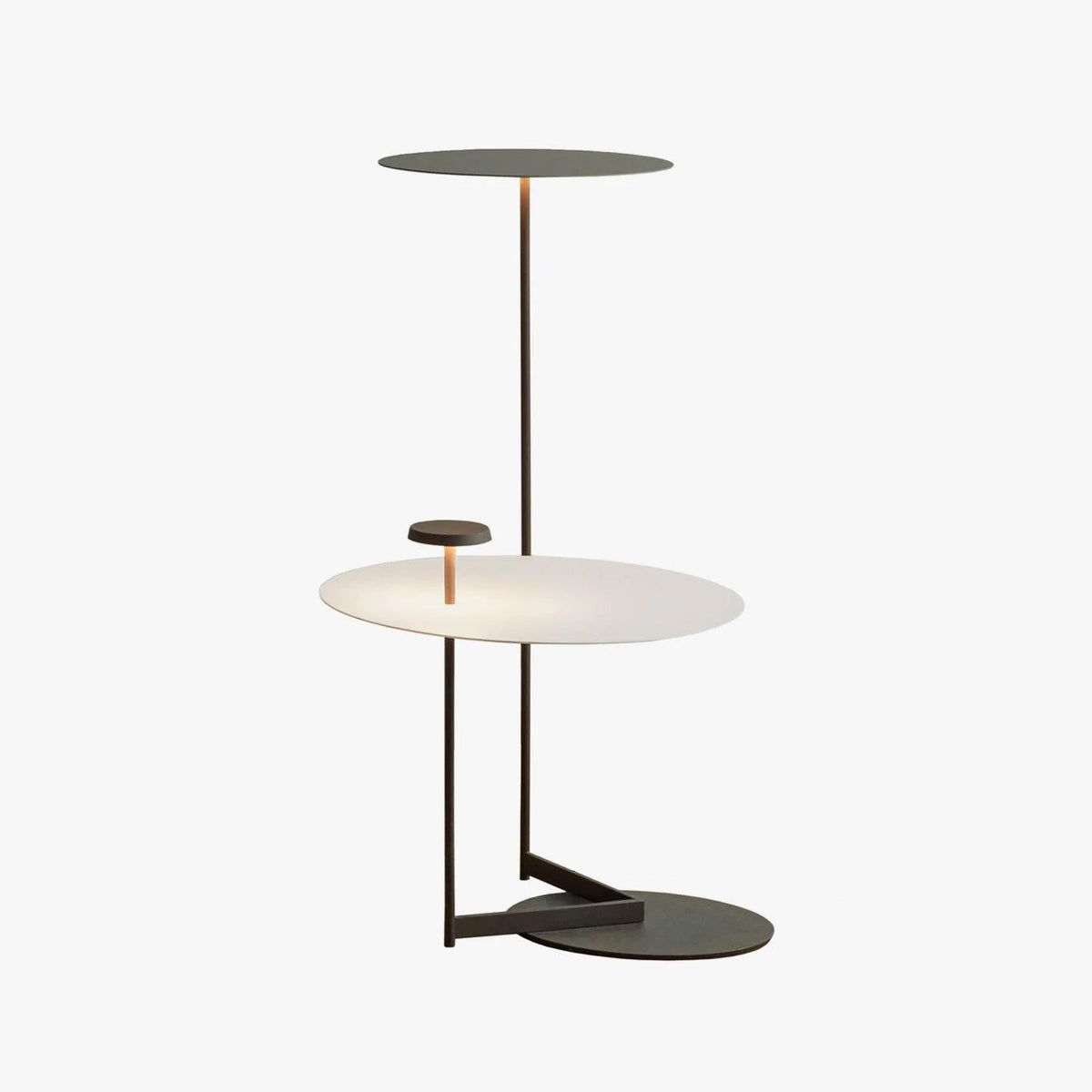 Orvinil skandinavisk golvlampa