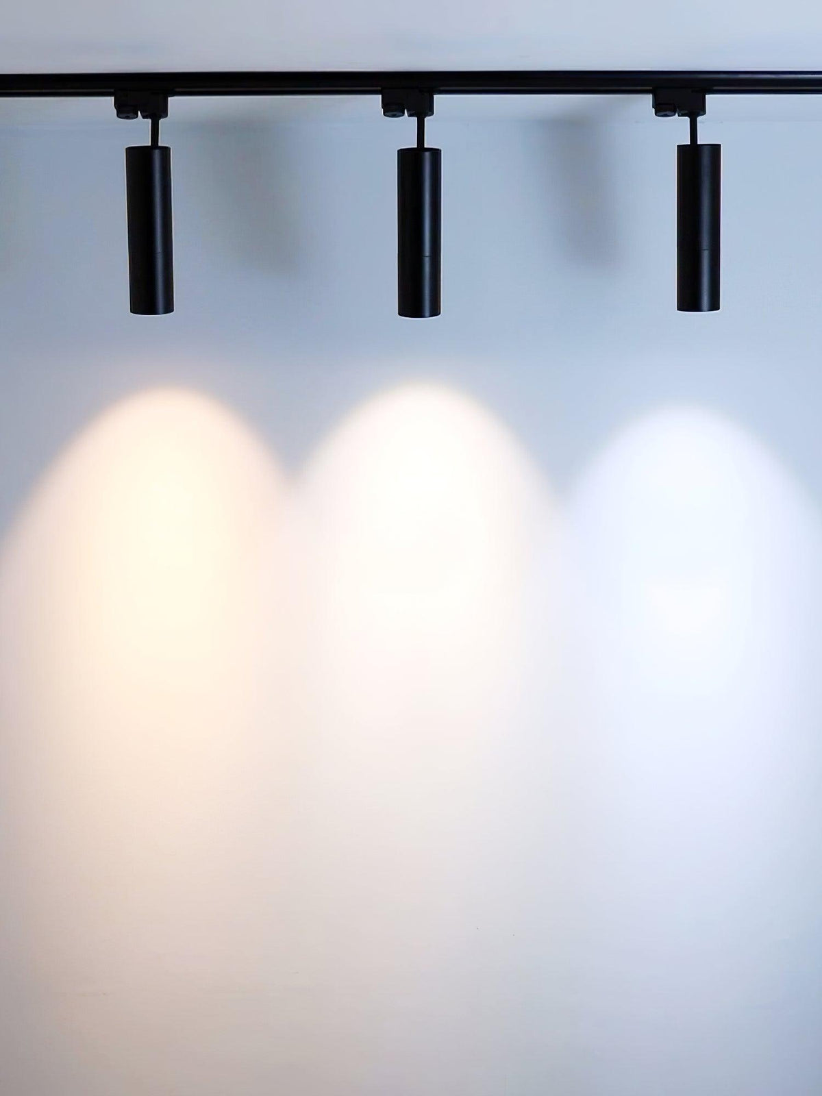 Sond modern minimalistisk taklampa