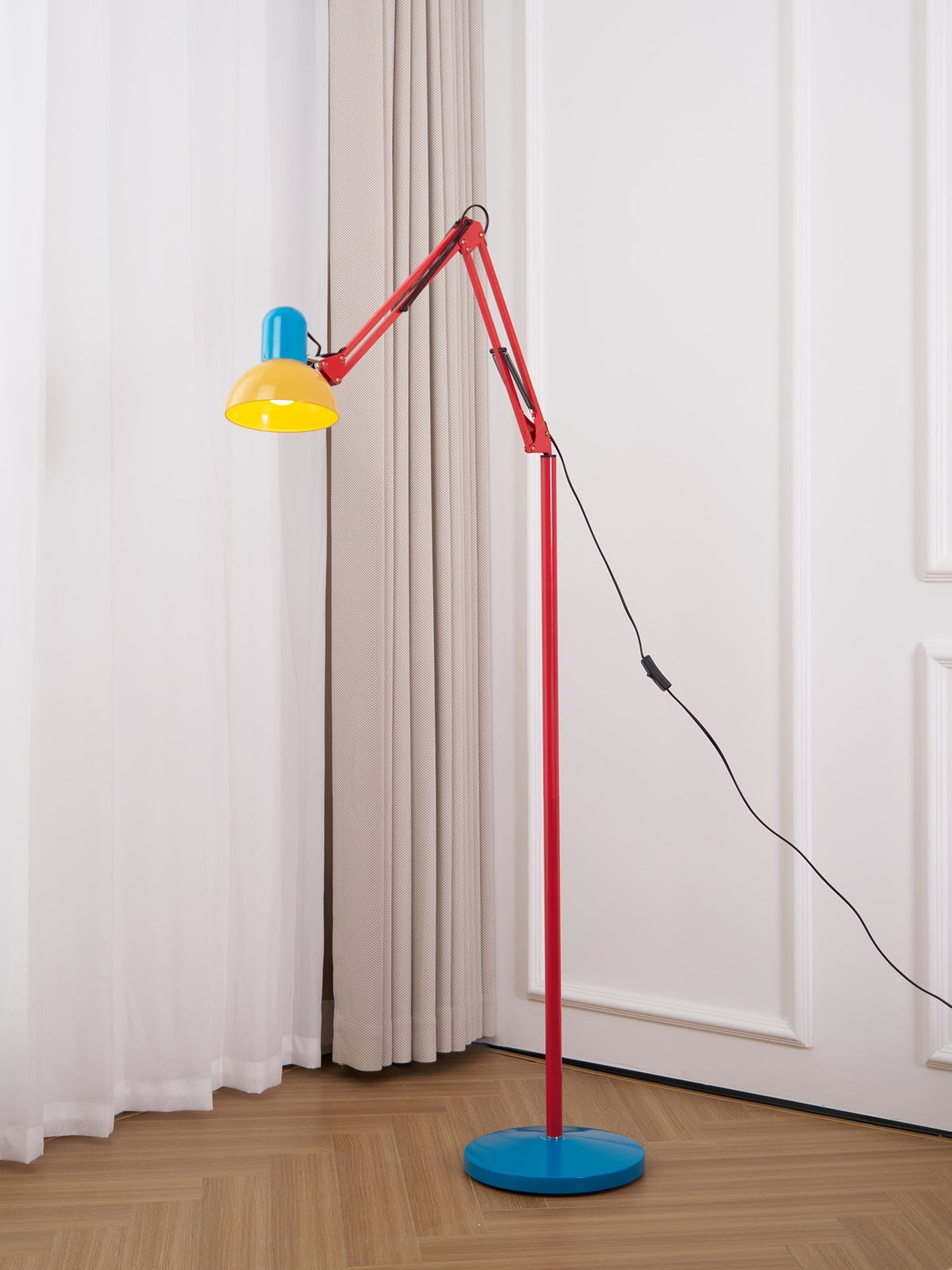 Idoren legesyg gulvlampe