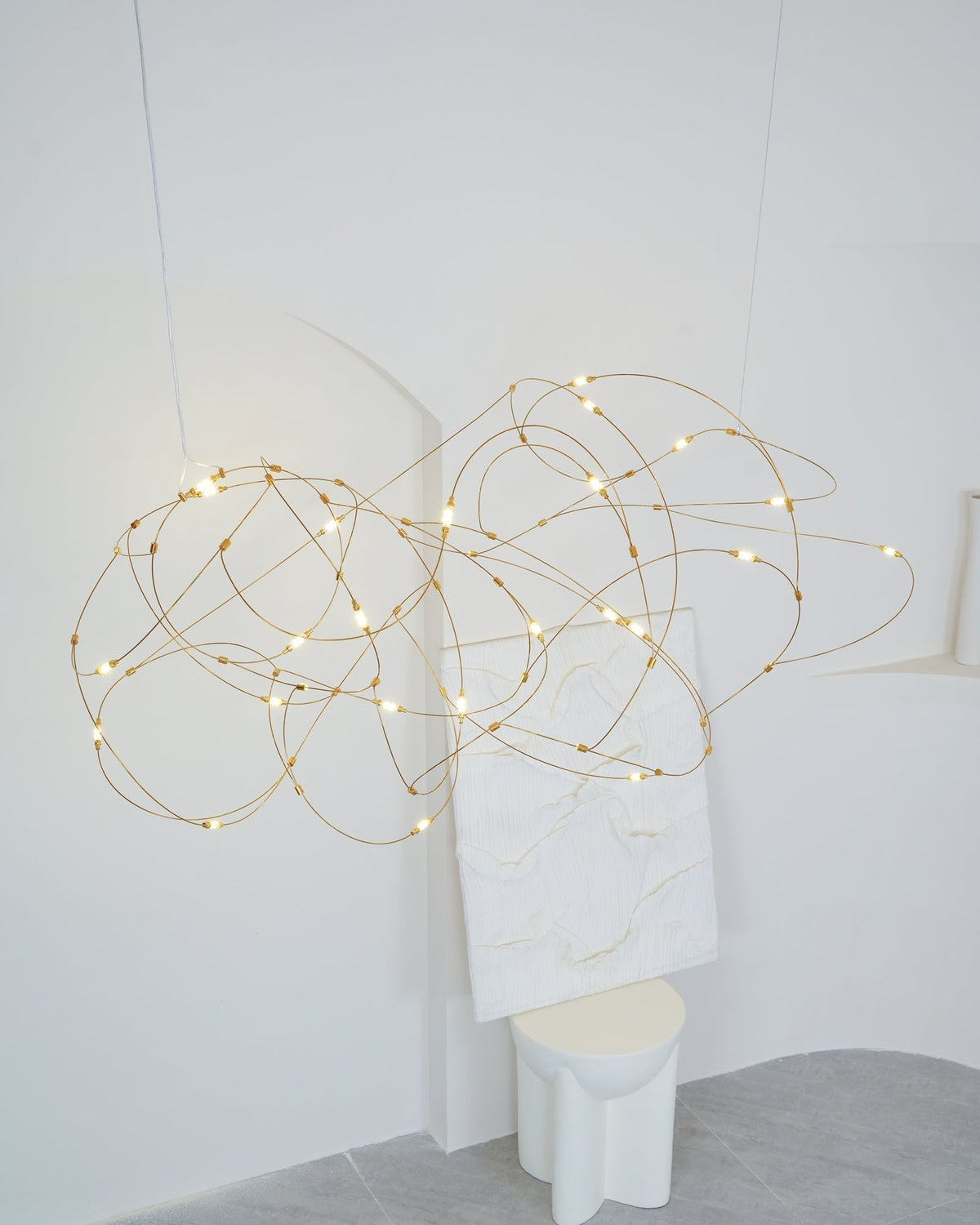Celes minimalistisk pendellampa i stål