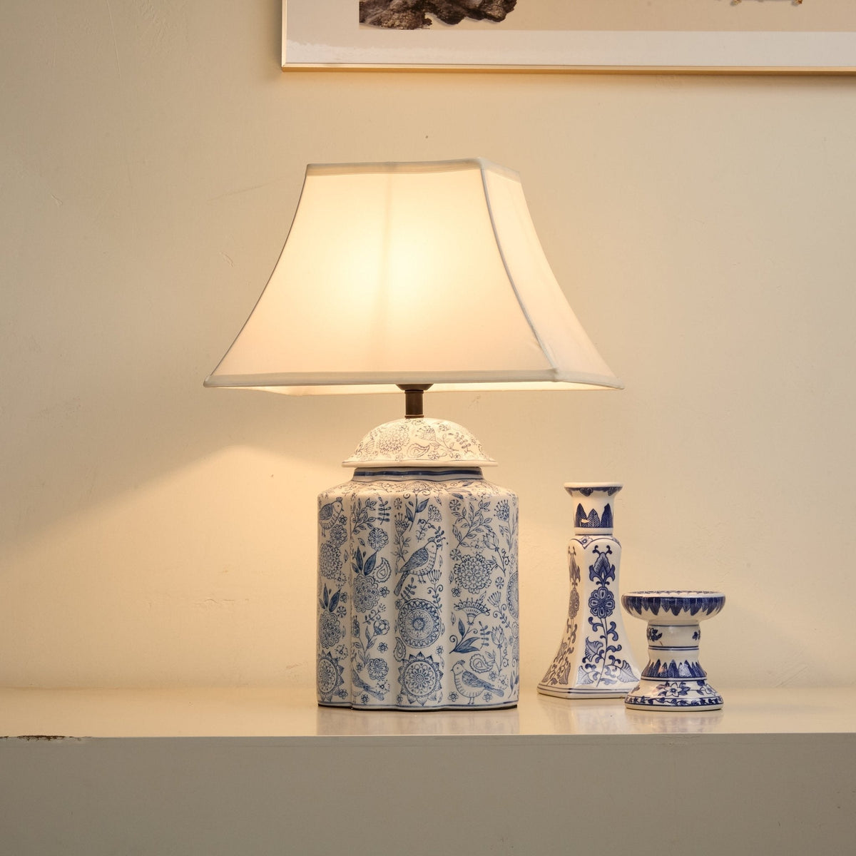 Marcellin blommig fågelbur-bordslampa
