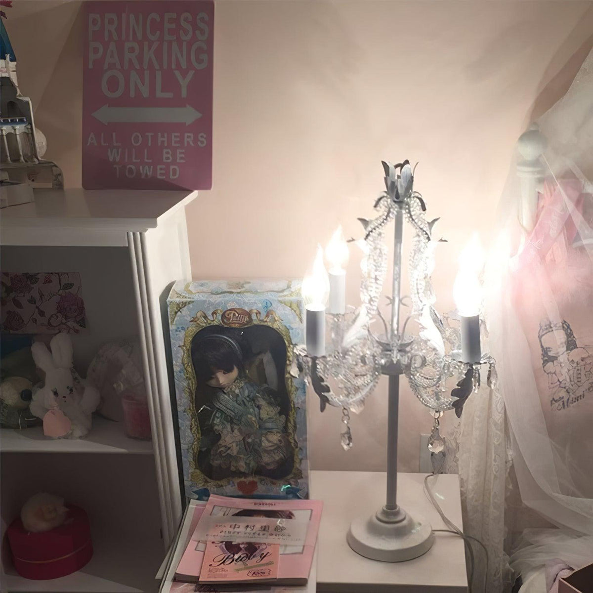 Ahin lyxig bordslampa