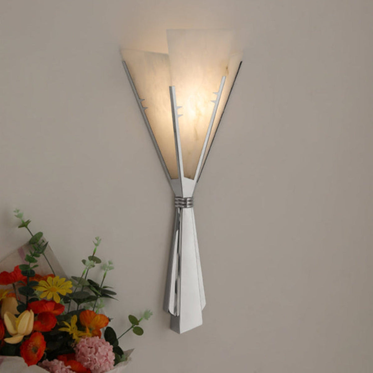 Aura vägglampa med alabaster och fläkt