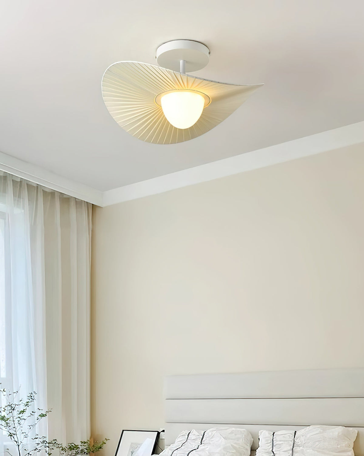Lumirian Ceiling Light