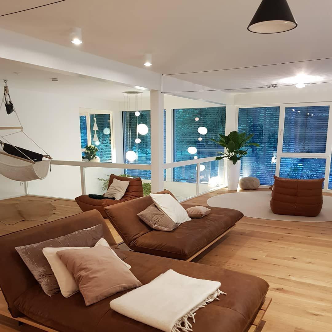 Fio minimalistisk pendellampa i plast