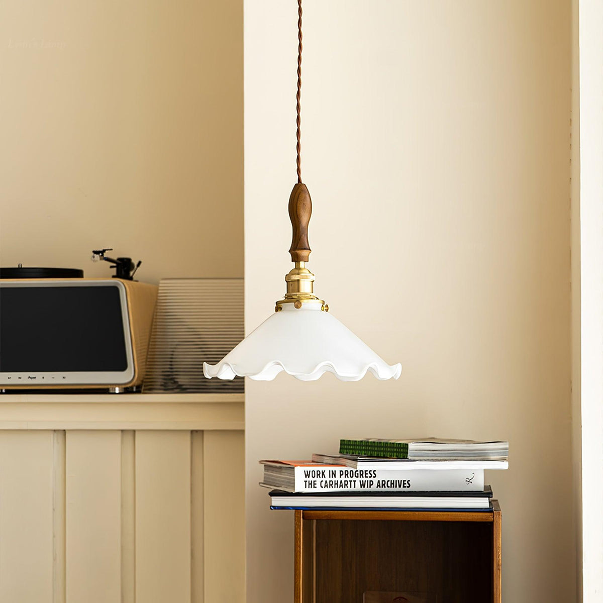 Questa Pendant Lamp Glass Wavy Shade Vintage Living Room