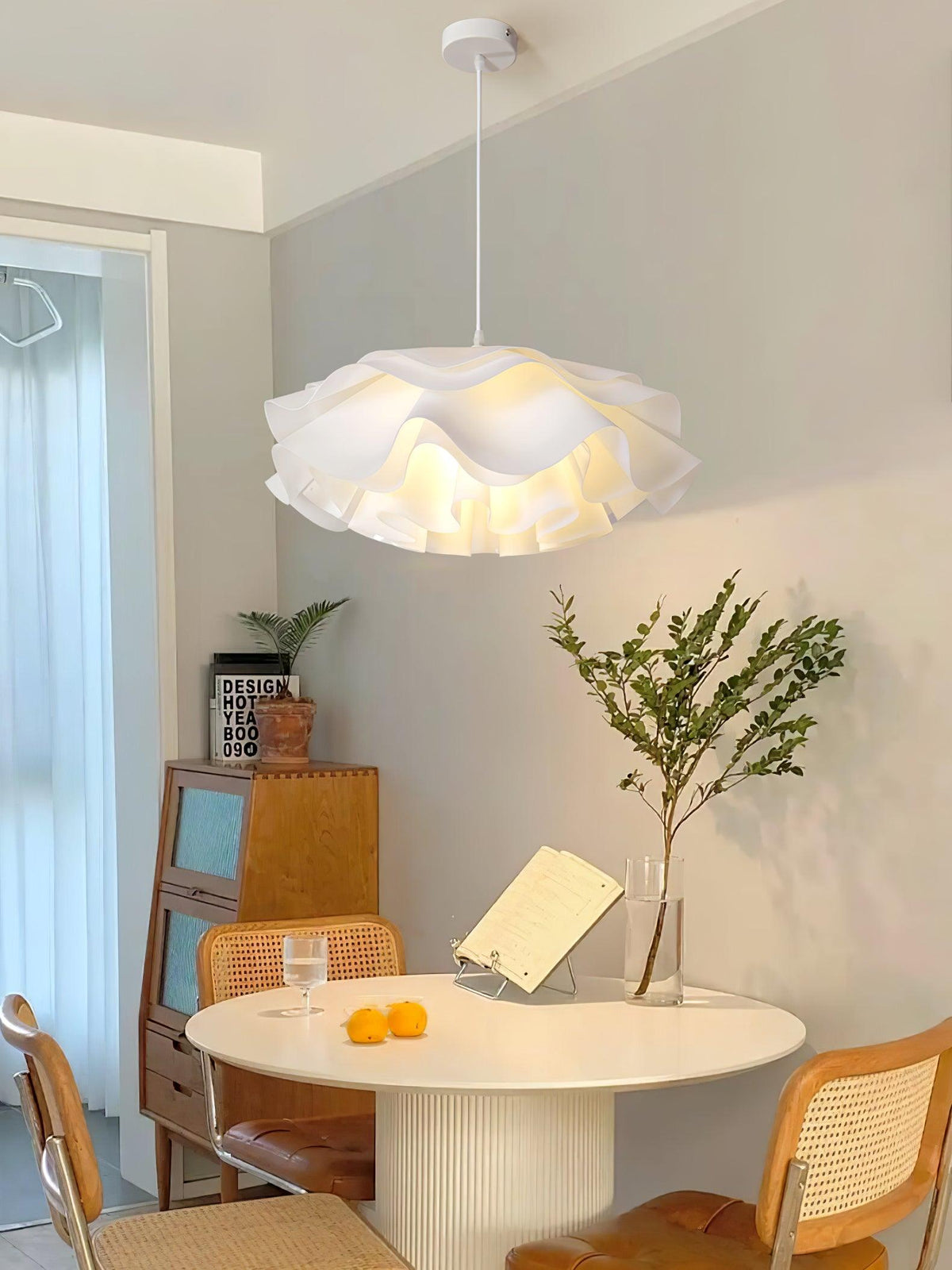 Niv blommig pendellampa