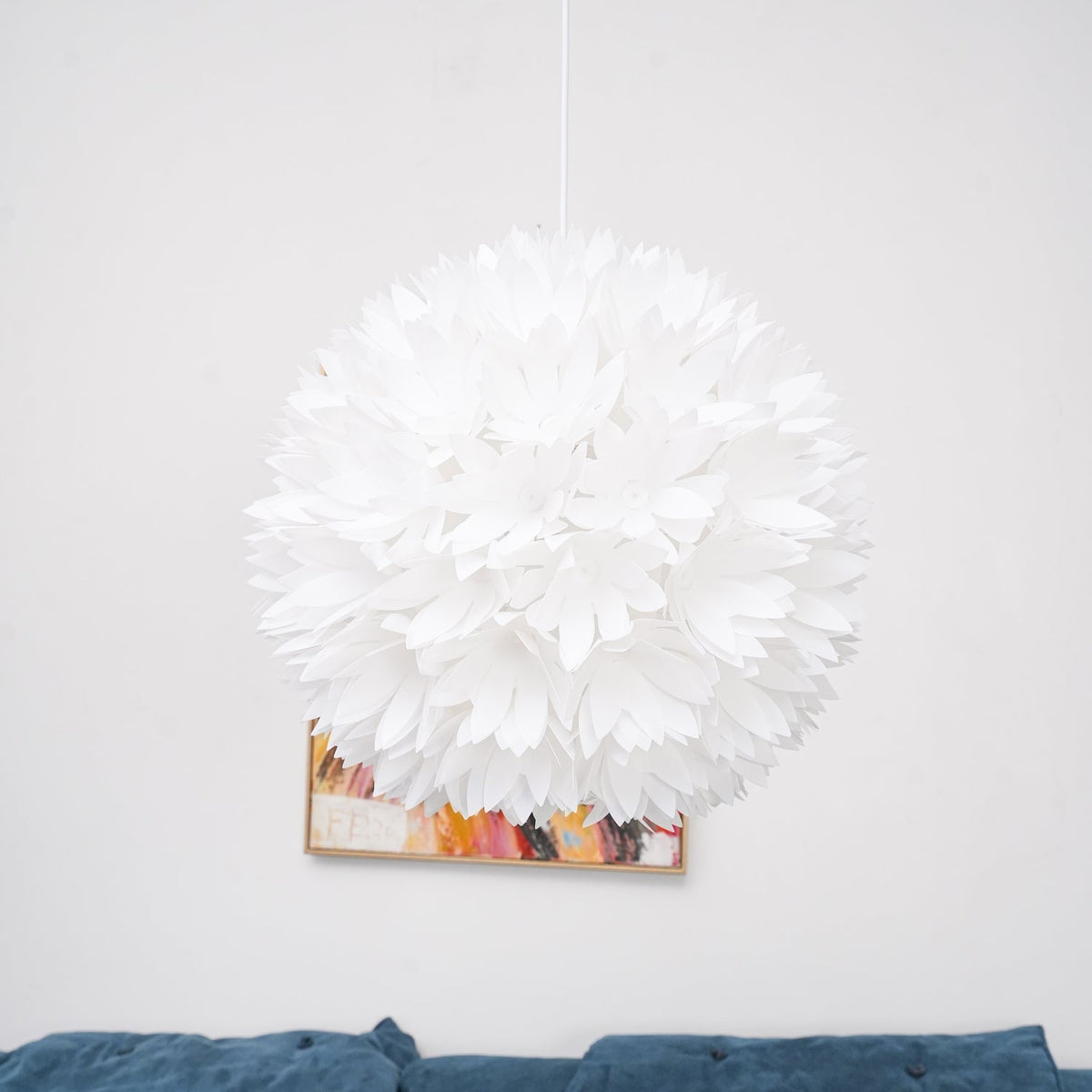 Renuiella Nordic Art -kukkamainen palloriippuvalaisin
