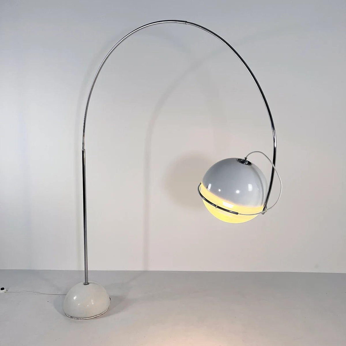 Lumiora golvlampa