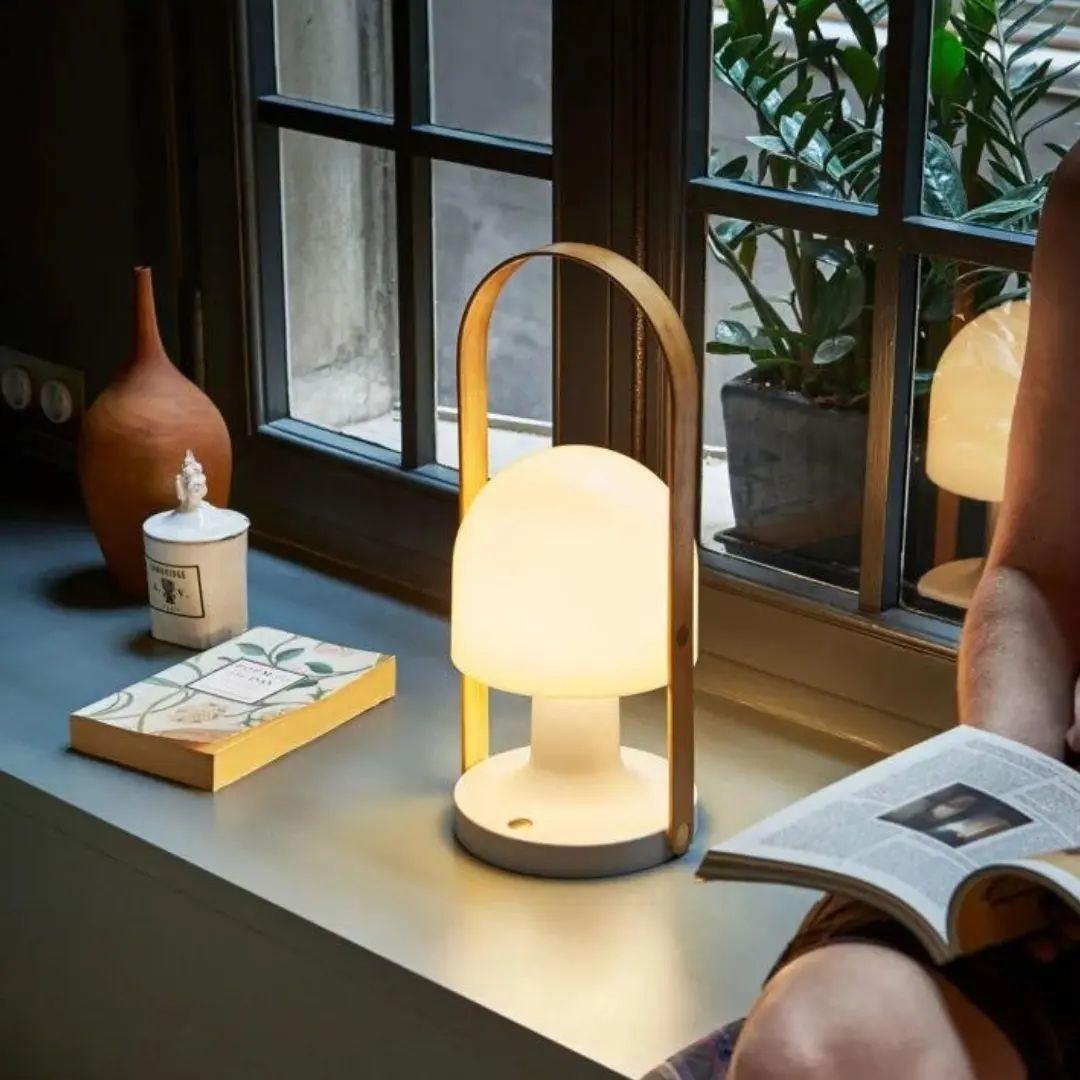 Elaanelle Table Lamp