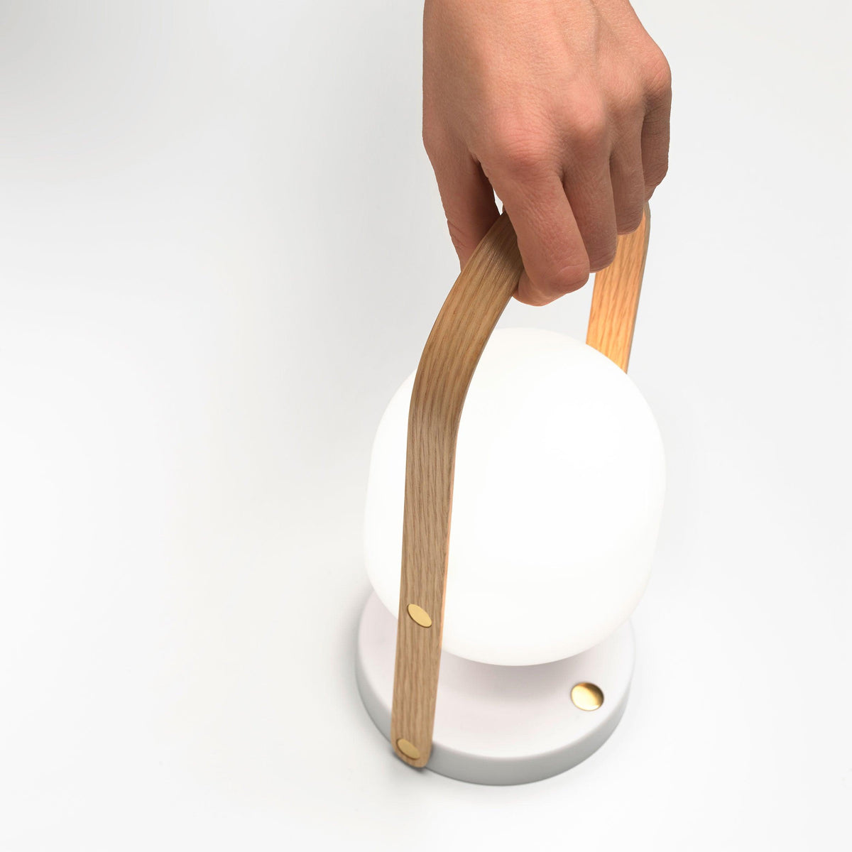 Elaanelle Table Lamp