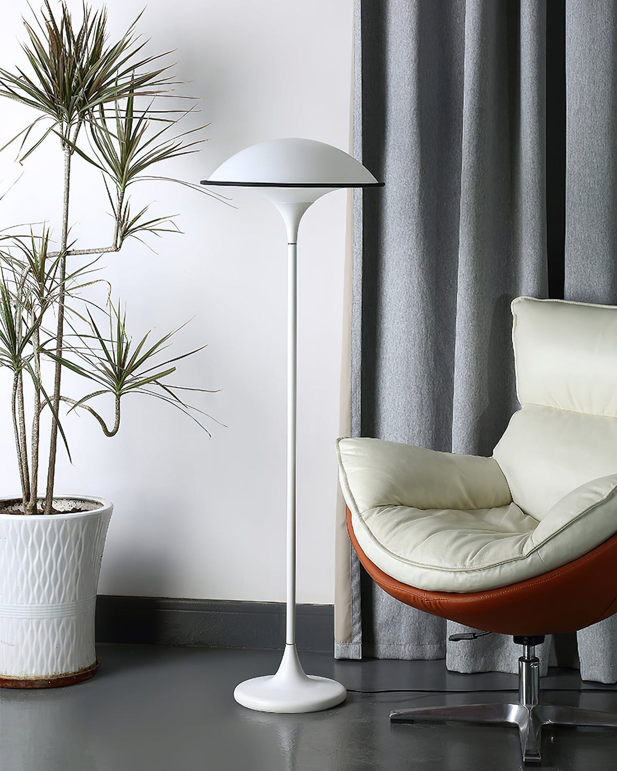 Lucoria retro-gulvlampe i akryl