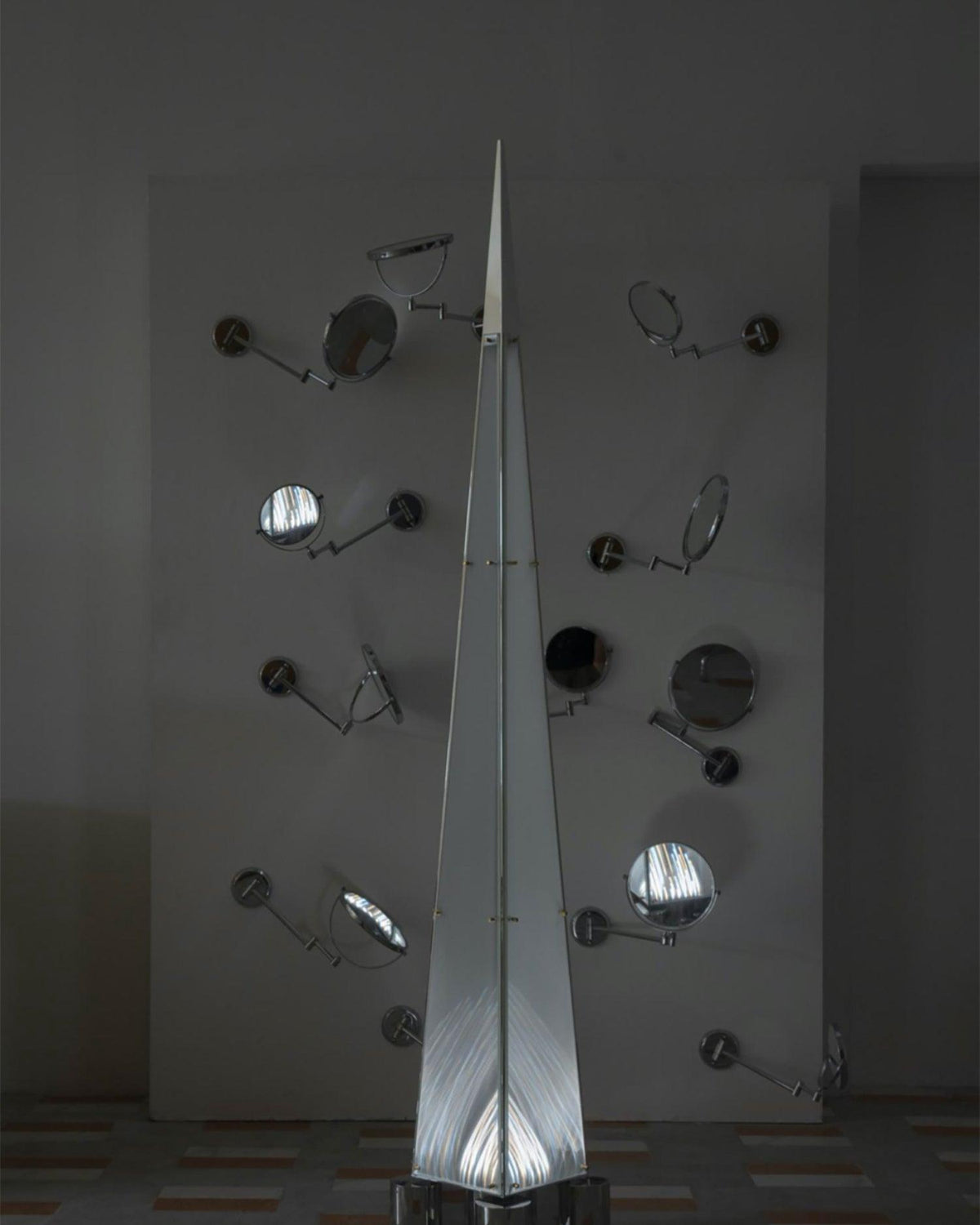 Velelira modern golvlampa i glas