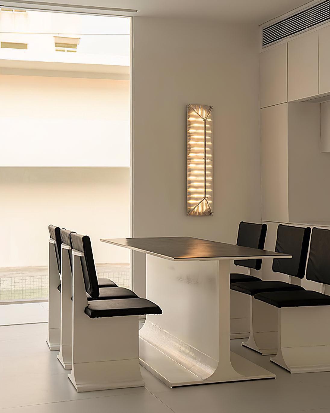 Moderne væglampe i glas med prismedesign
