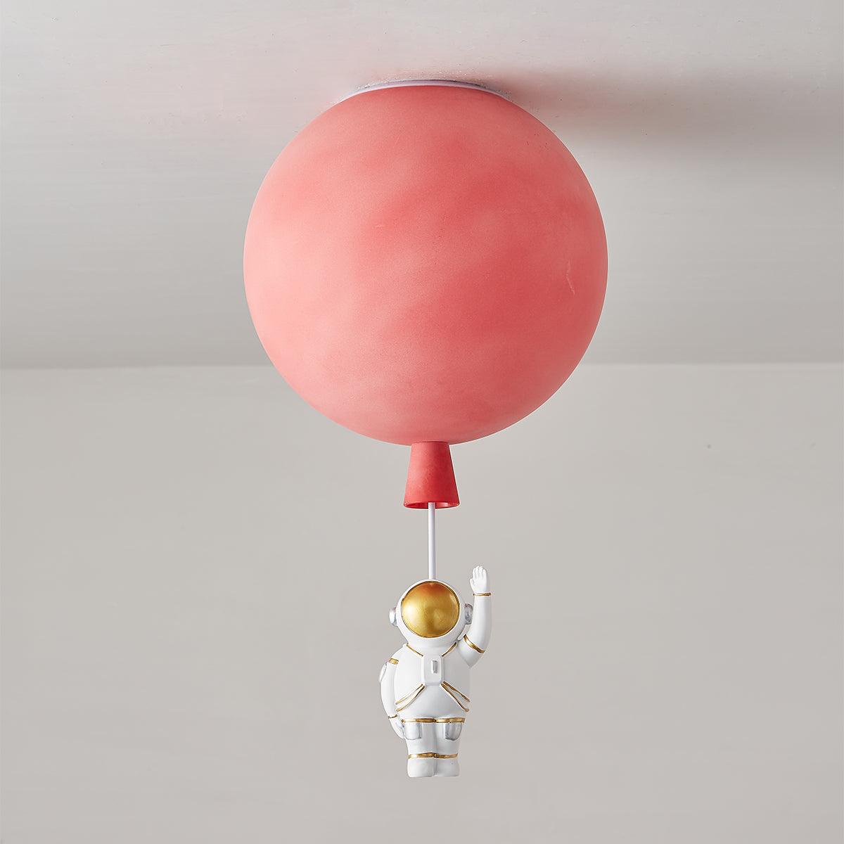Nirerira loftslampe i akryl med ballon og astronaut, legende design til børneværelset