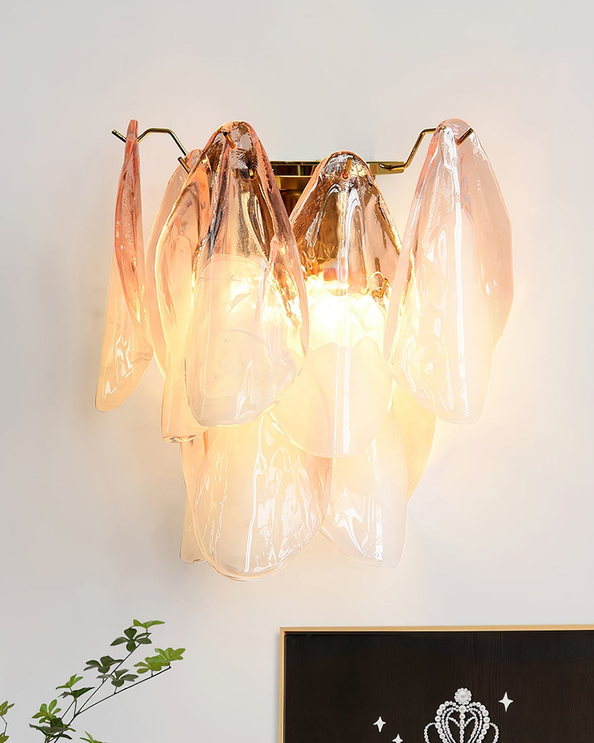 Opheli vägglampa