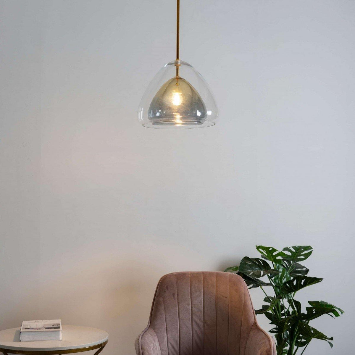 Dera lyxig pendellampa med lätt och elegant design