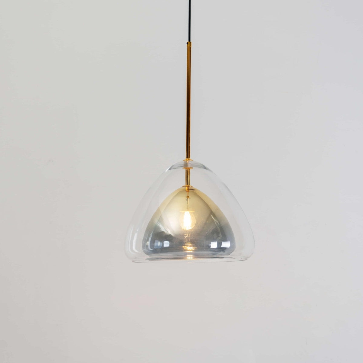 Dera lyxig pendellampa med lätt och elegant design