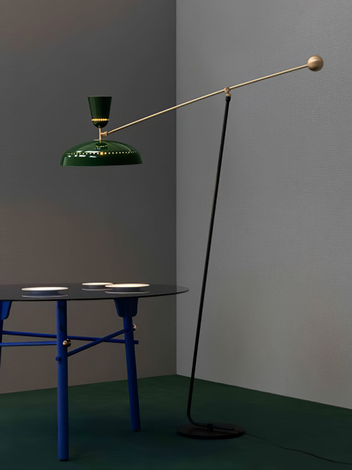 Celeste minimalistisk messinggulvlampe