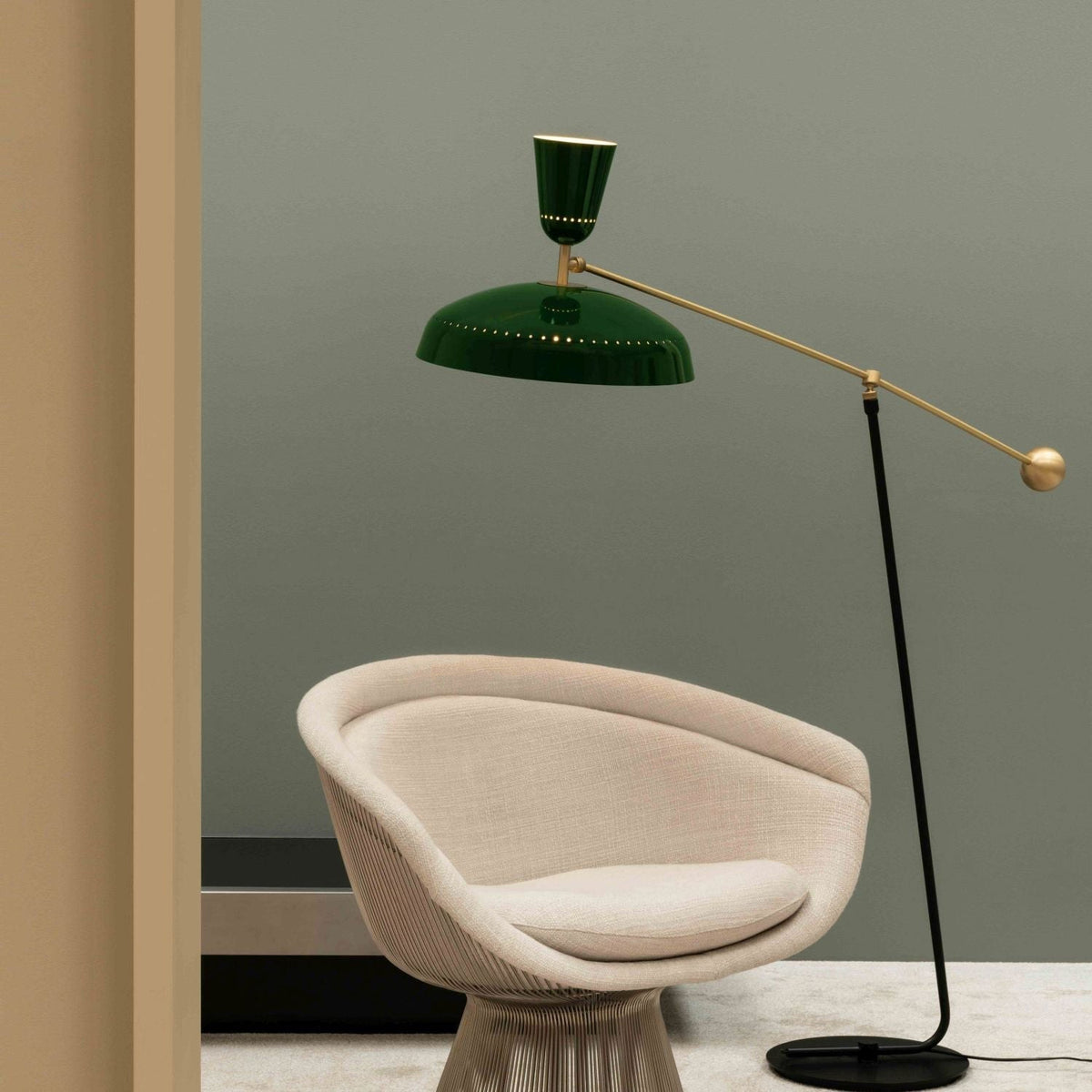 Celeste minimalistisk messinggulvlampe