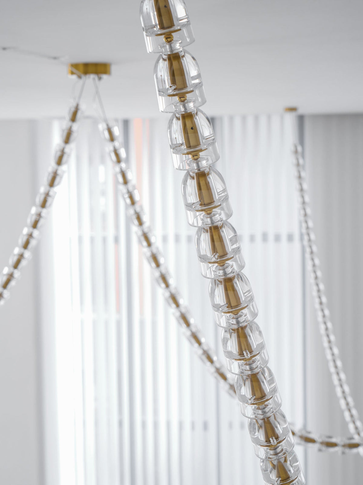 Candeeiro de teto de cristal dourado Nexus