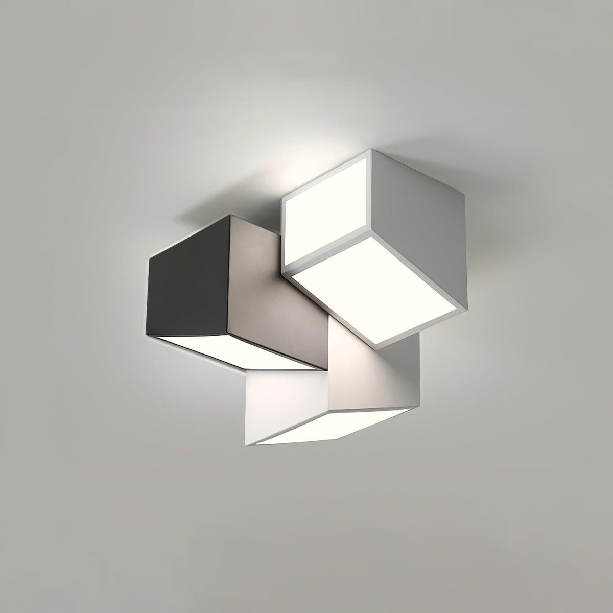 Ilthaisra loftslampe fra Geometric Collection