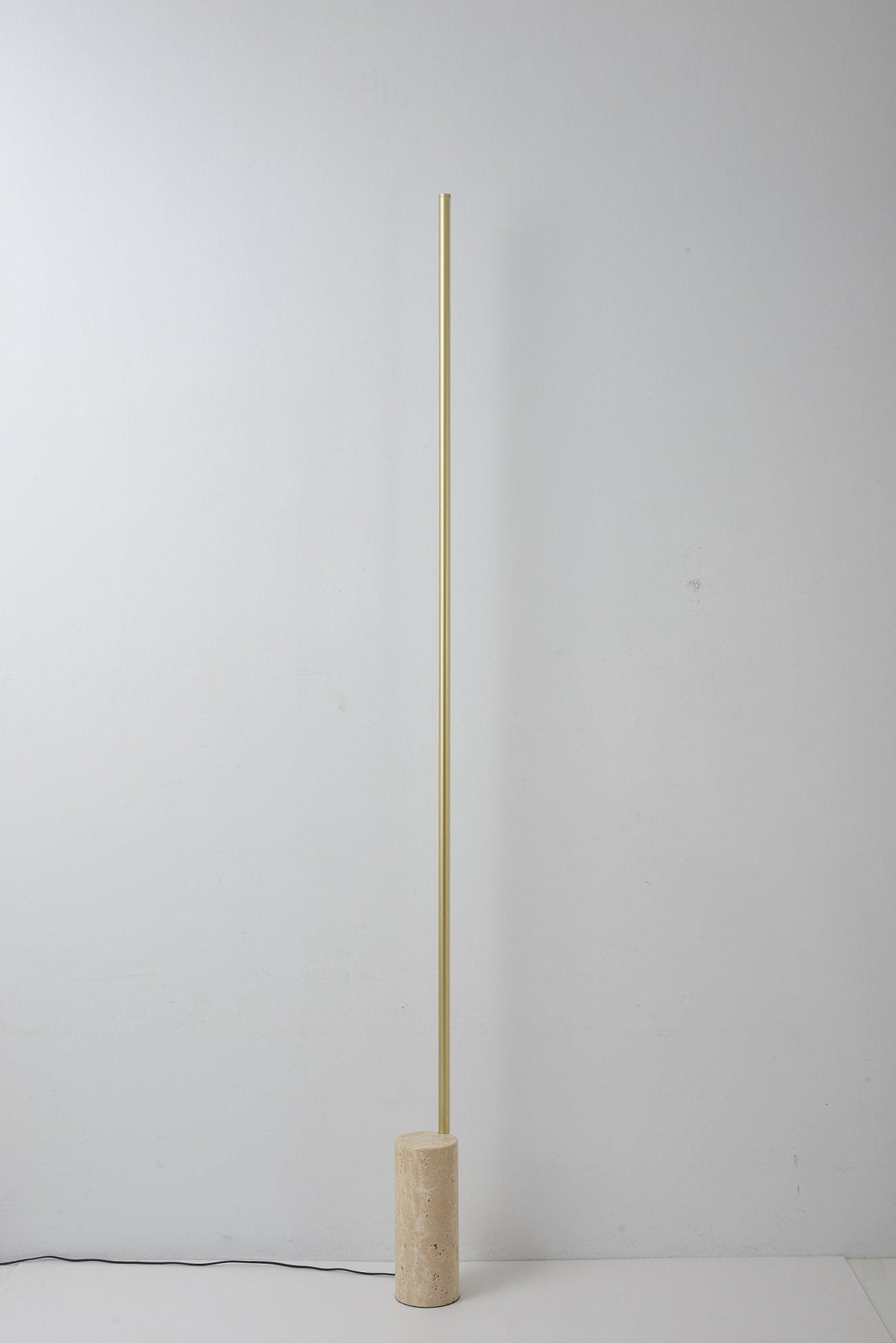 Candeeiro de pé geométrico linear