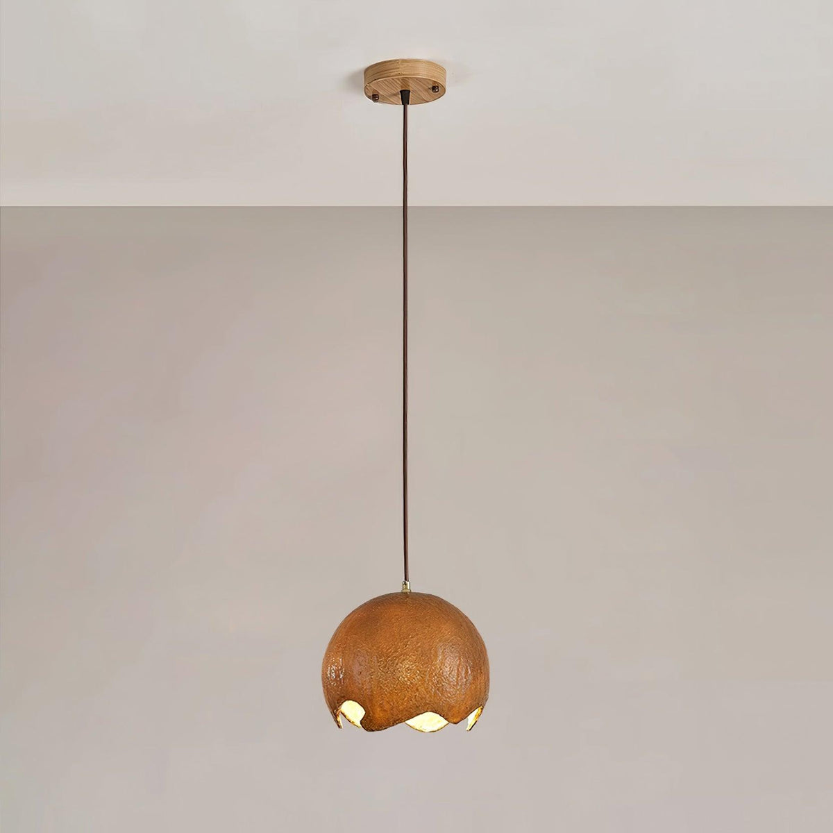 Lustre suspenso em resina wabi-sabi Patrick